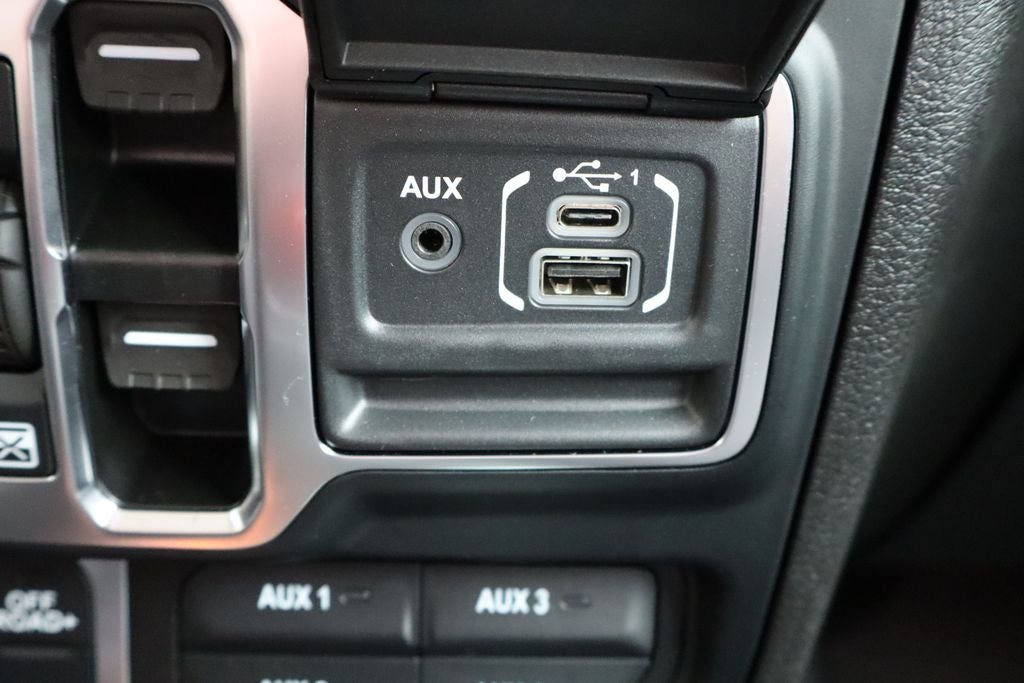 2024 Jeep Wrangler Willys Rocky Ridge