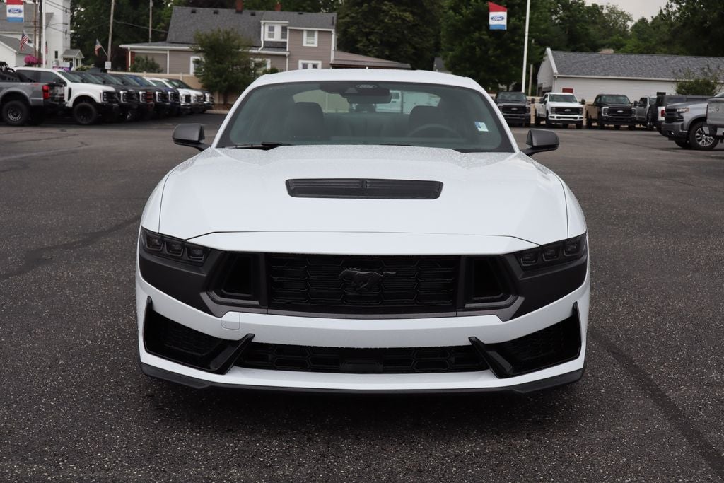 2026 Ford Mustang Dark Horse