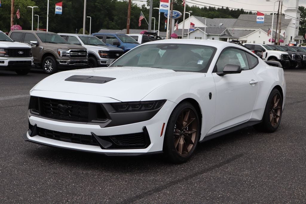 2026 Ford Mustang Dark Horse