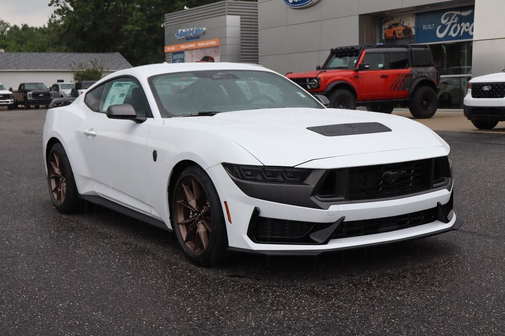 2026 Ford Mustang Dark Horse