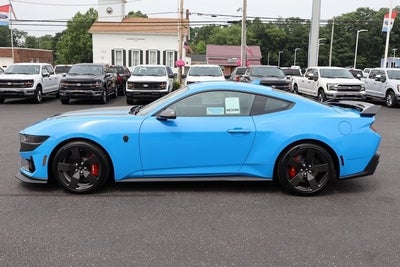 2025 Ford Mustang Dark Horse