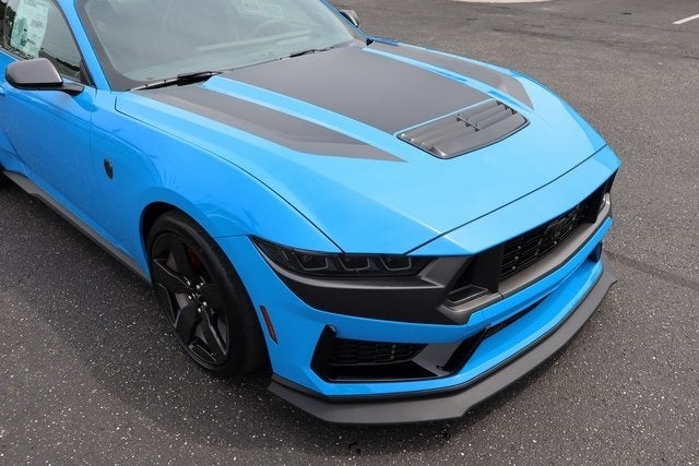 2025 Ford Mustang Dark Horse