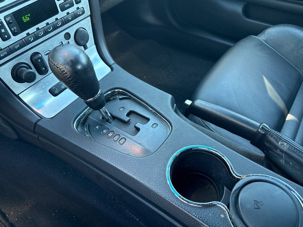 2003 Ford Thunderbird Deluxe