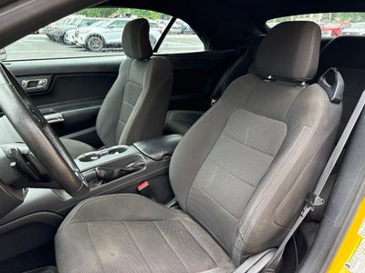 2015 Ford Mustang V6