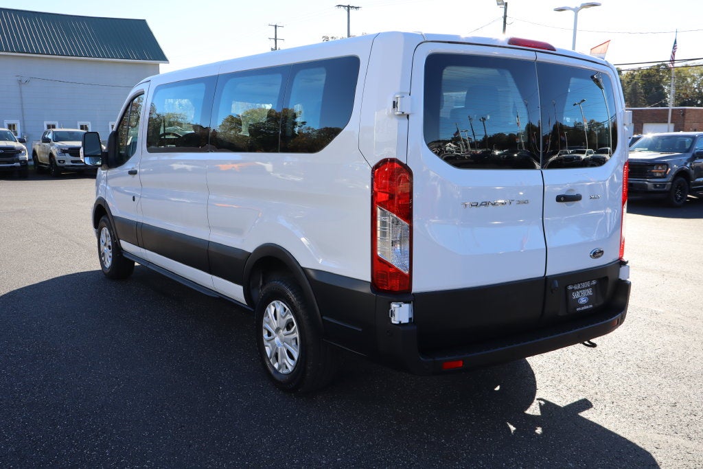2025 Ford Transit-350 XLT 15-Passenger