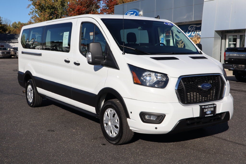 2025 Ford Transit-350 XLT 15-Passenger