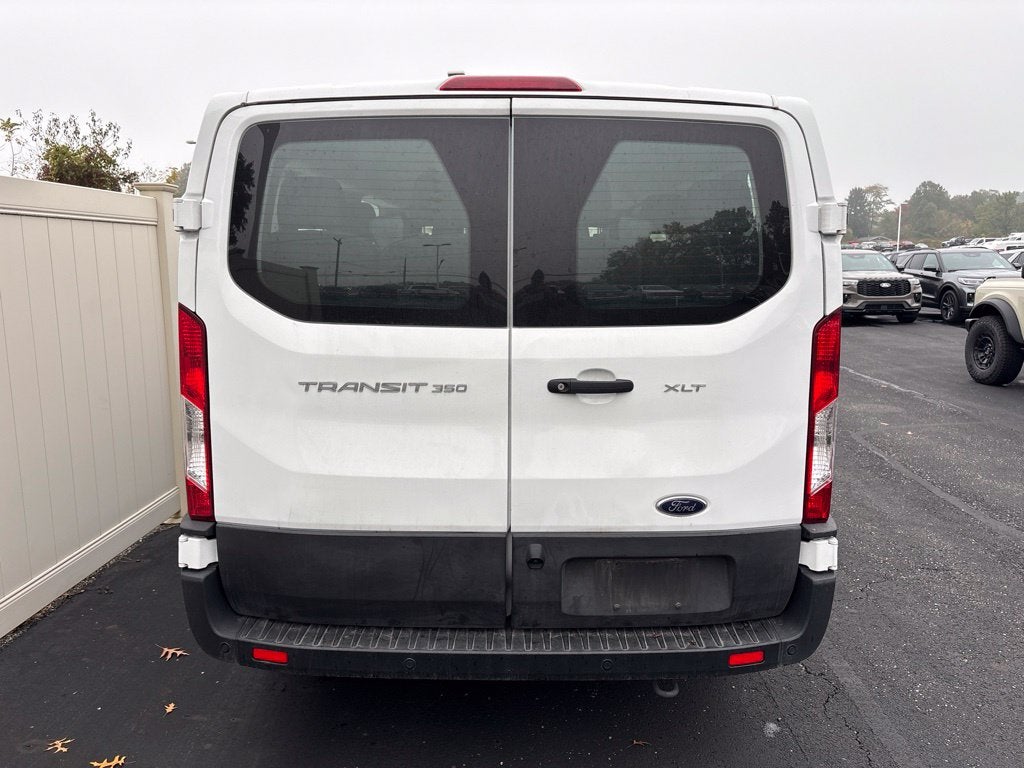 2025 Ford Transit-350 XLT 15-Passenger