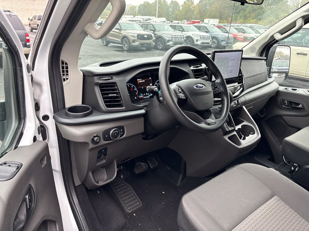 2025 Ford Transit-350 XLT 15-Passenger