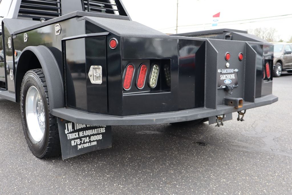 2021 Ford F-450SD Lariat DRW w/9' Service Hauler Body