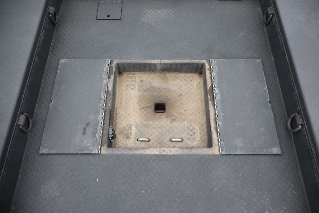 2021 Ford F-450SD Lariat DRW w/Service-Hauler Body