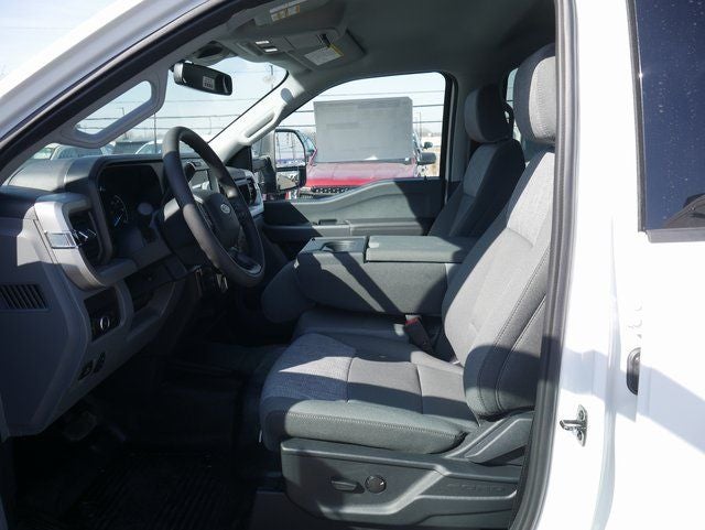 2025 Ford F-550SD XLT DRW