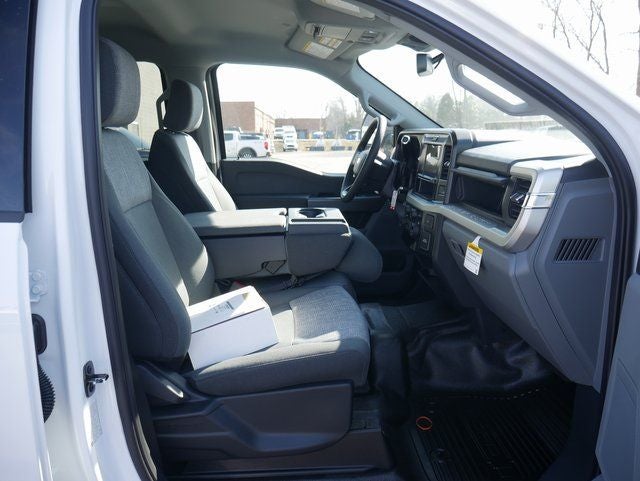 2025 Ford F-550SD XLT DRW Chassis