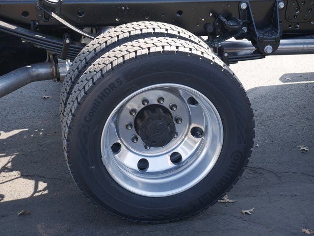 2025 Ford F-550SD XLT DRW