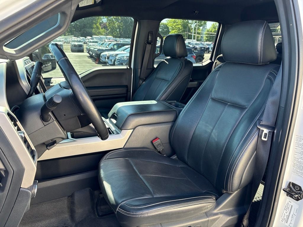 2022 Ford F-550SD Lariat DRW