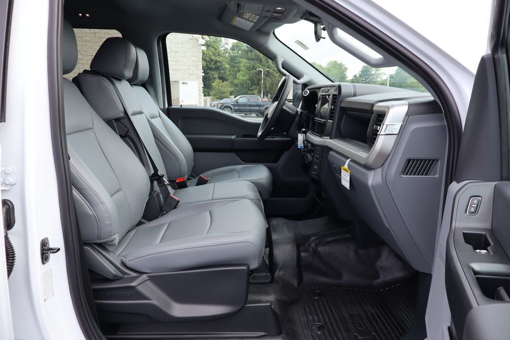 2025 Ford F-550SD XL DRW Chassis