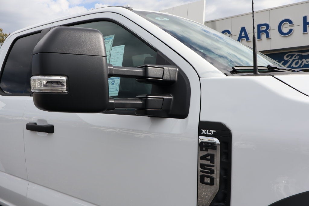 2027 Ford F-450SD XLT DRW w/11' Knapheide Service Body