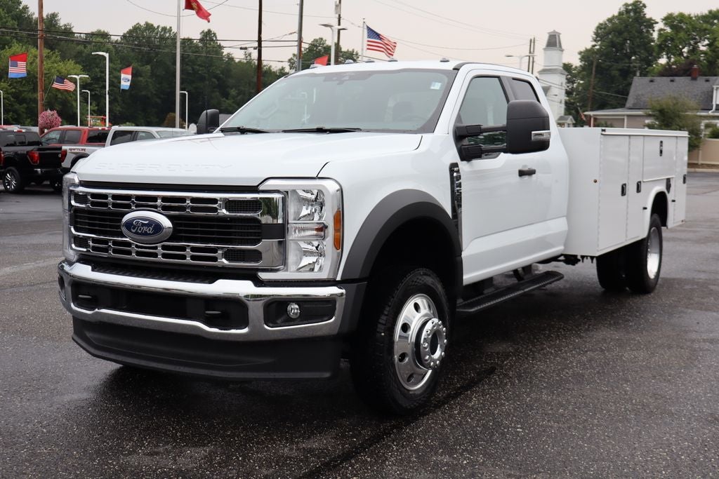 2026 Ford F-450SD XLT DRW w/11' Knapheide Service Body