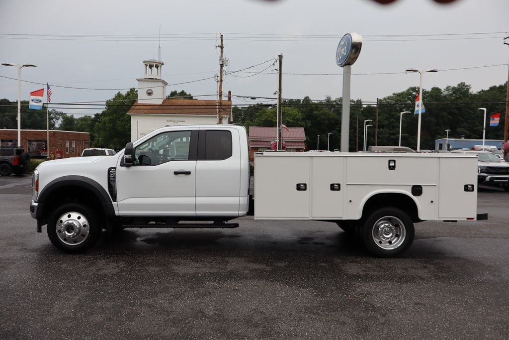 2026 Ford F-450SD XLT DRW w/11' Knapheide Service Body