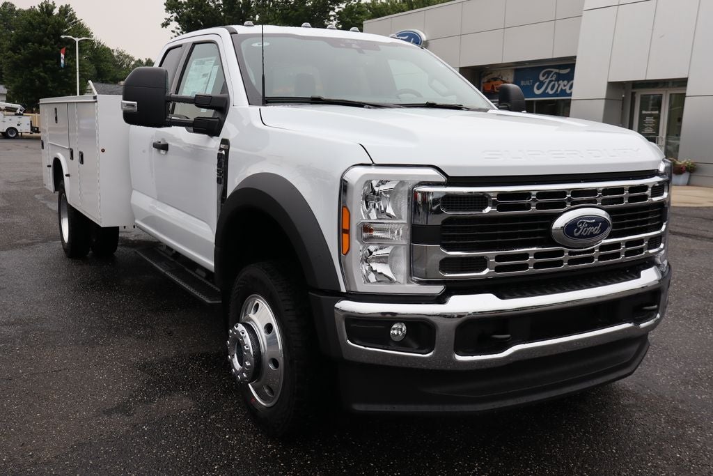 2026 Ford F-450SD XLT DRW w/11' Knapheide Service Body