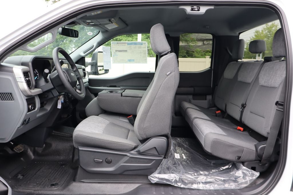2026 Ford F-450SD XLT DRW w/11' Knapheide Service Body