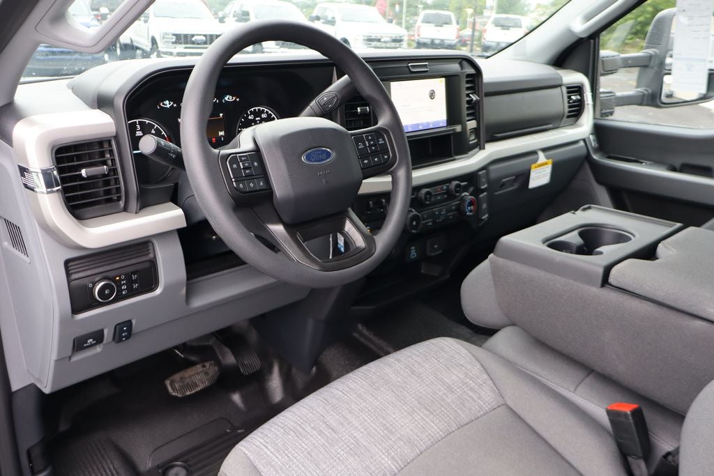 2026 Ford F-450SD XLT DRW w/11' Knapheide Service Body