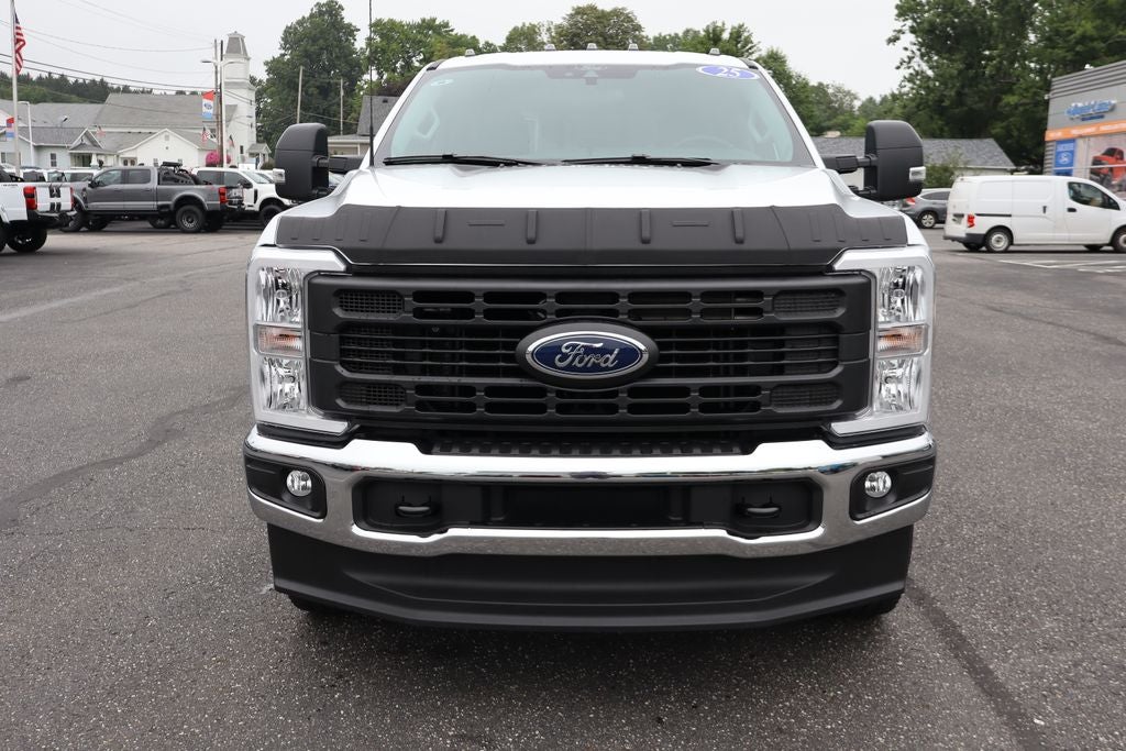 2025 Ford F-250SD XL w/8' Reading Classic II Service Body