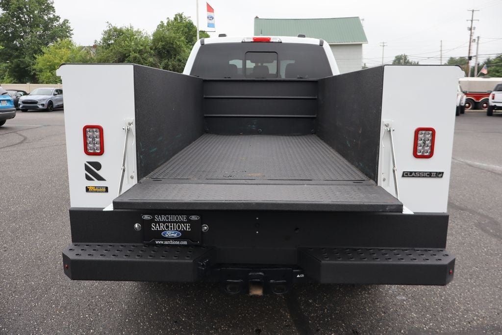 2025 Ford F-250SD XL w/8' Reading Classic II Service Body