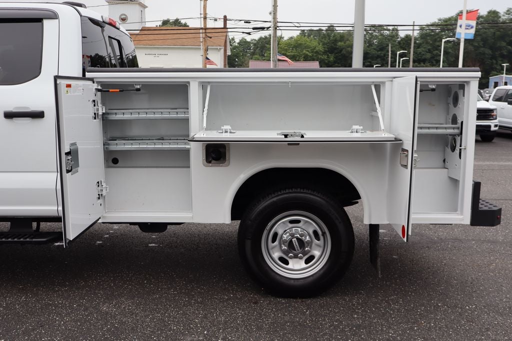 2025 Ford F-250SD XL w/8' Reading Classic II Service Body
