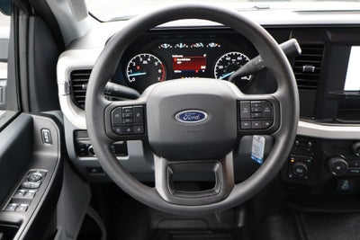 2025 Ford F-250SD XL w/8' Reading Classic II Service Body