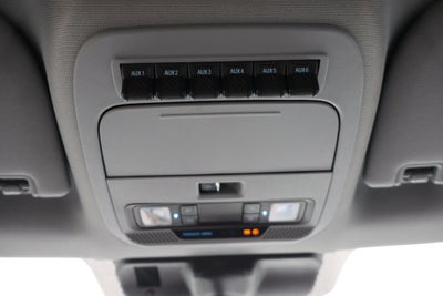 2025 Ford F-250SD XL w/8' Reading Classic II Service Body