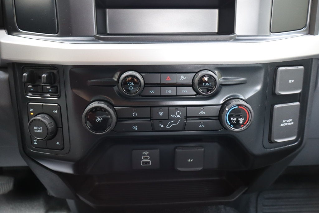 2027 Ford F-250SD XL w/8' Reading SL Service Body