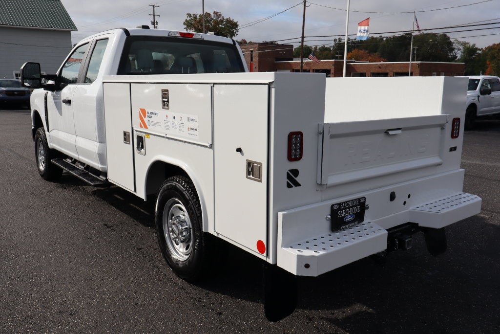 2027 Ford F-250SD XL w/8' Reading SL Service Body