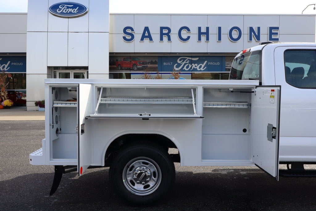 2027 Ford F-250SD XL w/8' Reading SL Service Body
