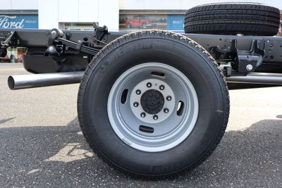 2027 Ford F-350SD XL DRW Chassis