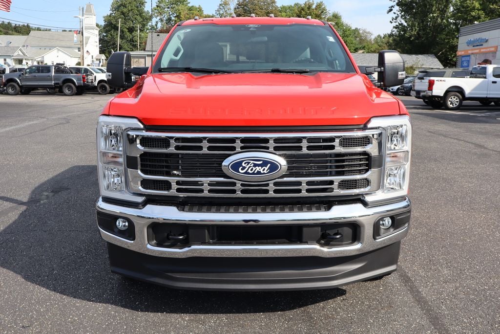 2027 Ford F-350SD XL DRW Chassis