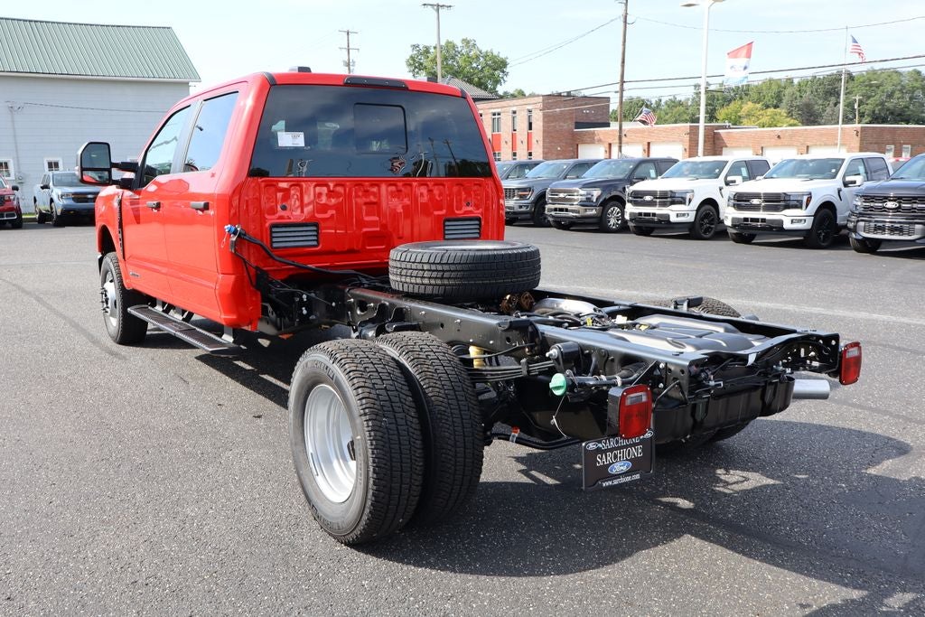 2027 Ford F-350SD XL DRW Chassis