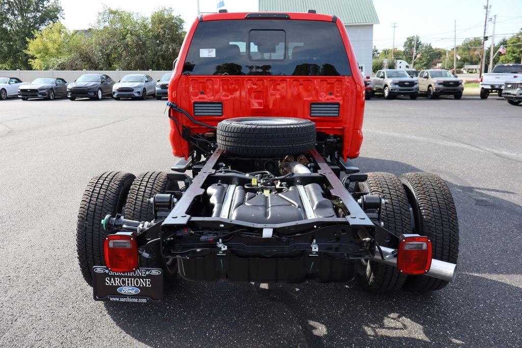 2027 Ford F-350SD XL DRW Chassis