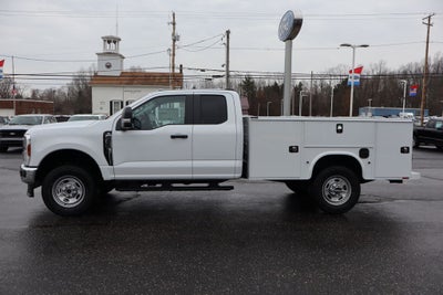 2026 Ford F-350SD XL w/9' Knapheide Service Body
