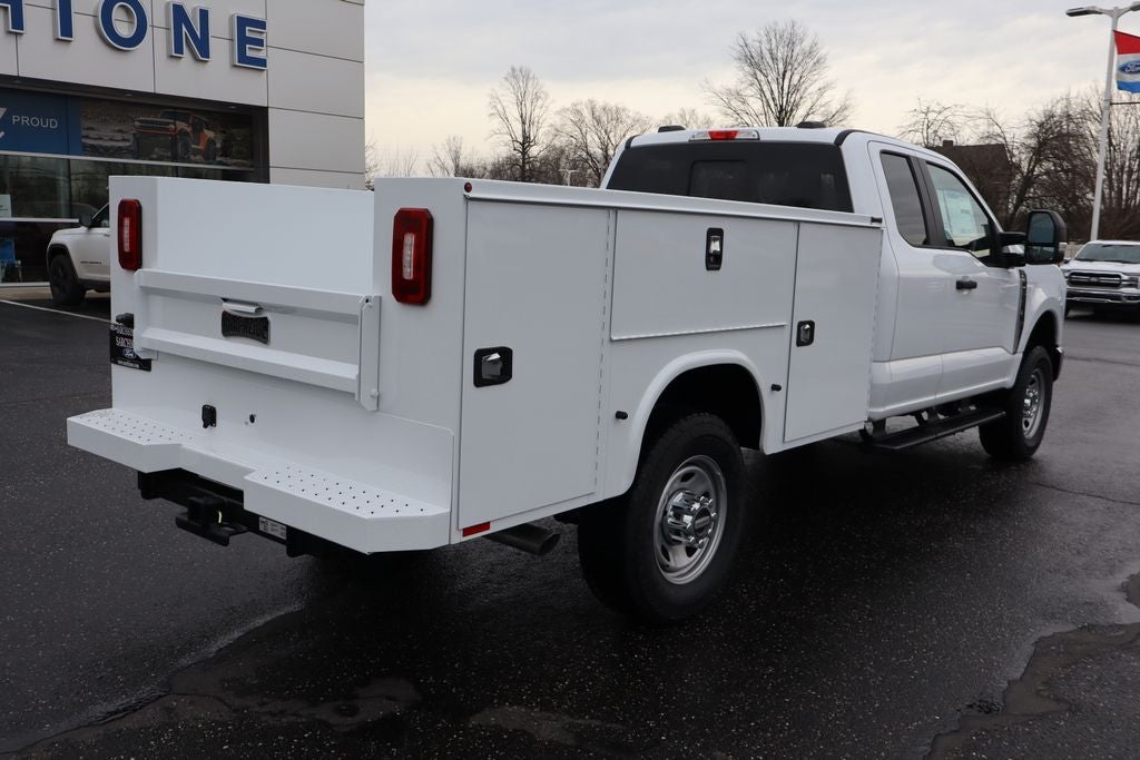 2026 Ford F-350SD XL w/9' Knapheide Service Body