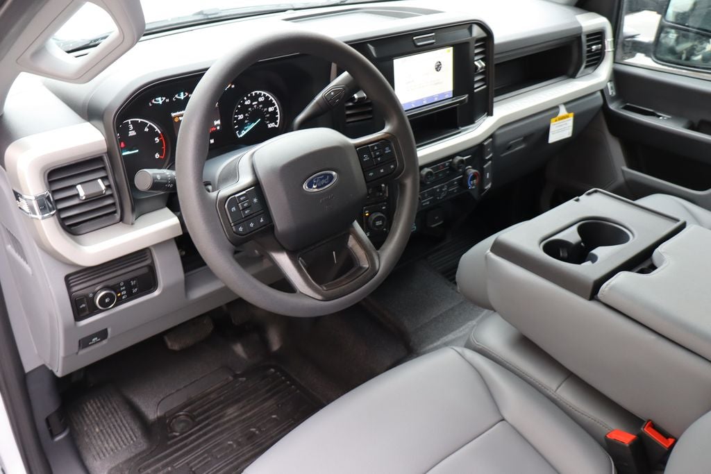 2026 Ford F-350SD XL w/9' Knapheide Service Body