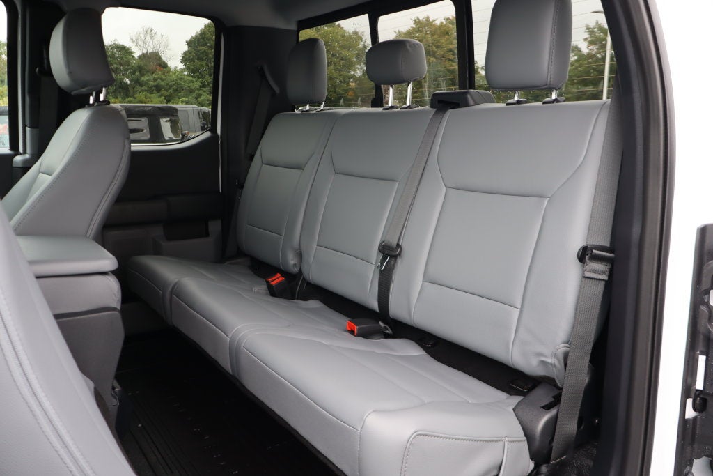2027 Ford F-350SD XL w/9' Knapheide Service Body