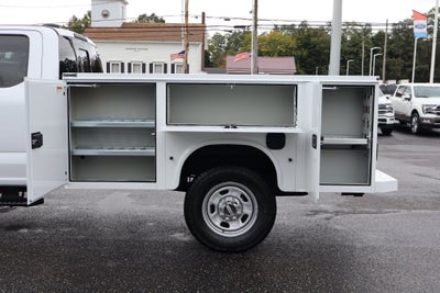 2027 Ford F-350SD XL w/9'Knapheide Service Body