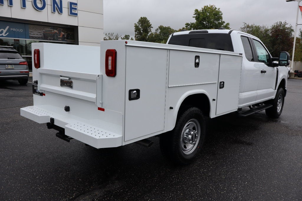 2027 Ford F-350SD XL w/9'Knapheide Service Body