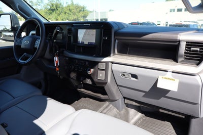 2026 Ford F-350SD XL w/9' Reading Classic II Service Body