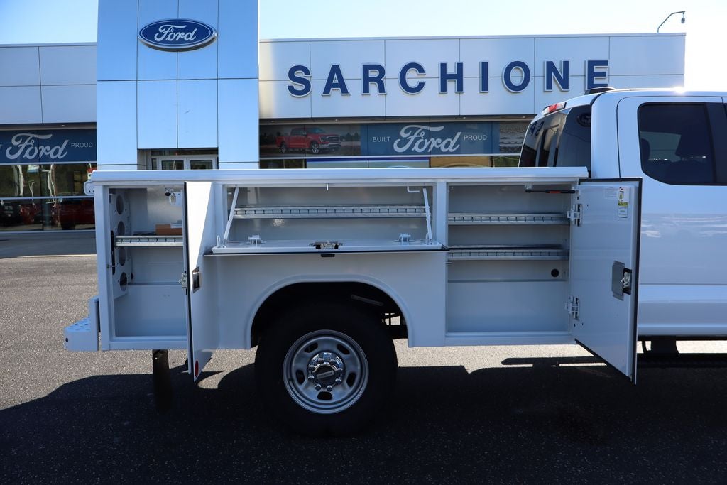 2026 Ford F-350SD XL w/9' Reading Classic II Service Body