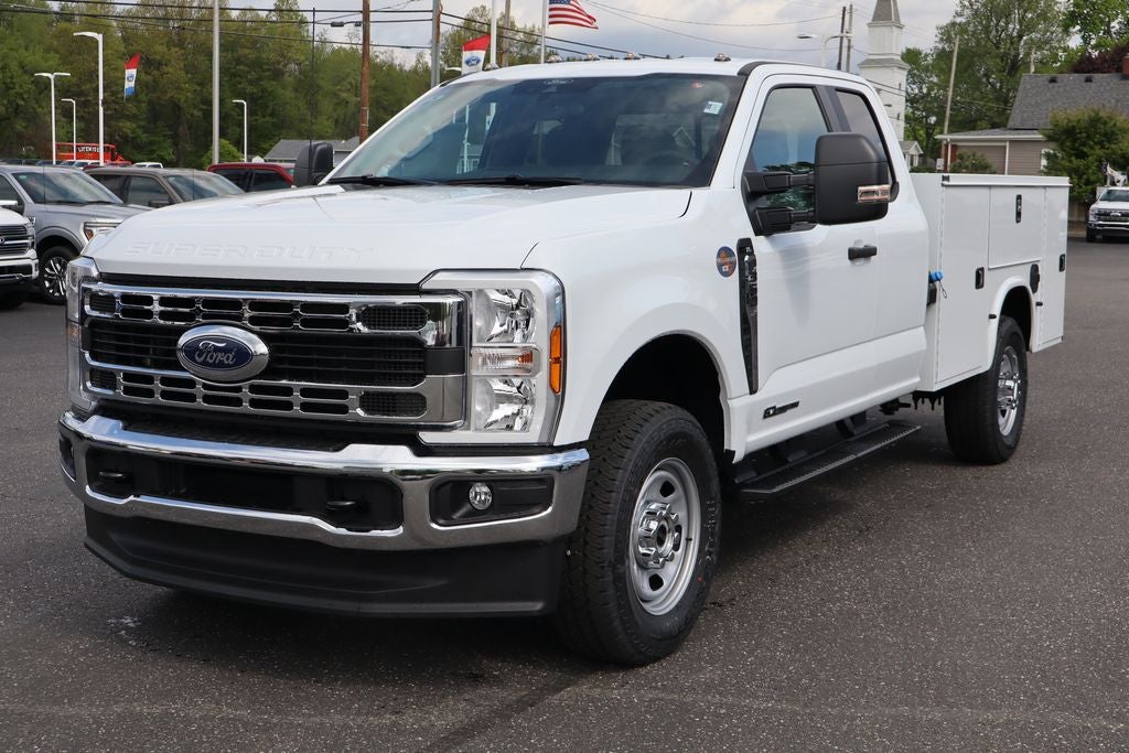 2026 Ford F-350SD XL w/9' Knapheide Service Body