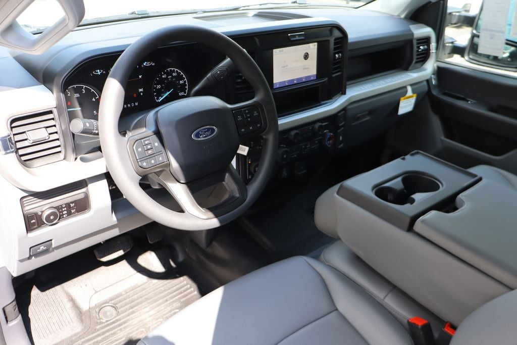 2026 Ford F-350SD XL w/9' Knapheide Service Body