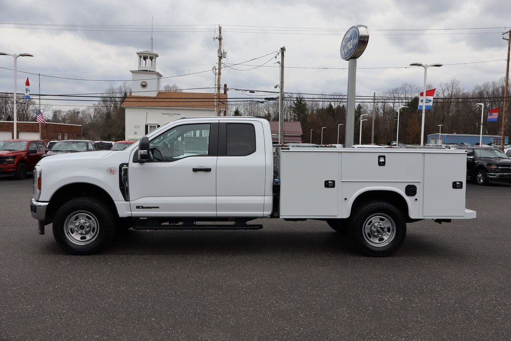 2026 Ford F-350SD XL w/9' Knapheide Service Body