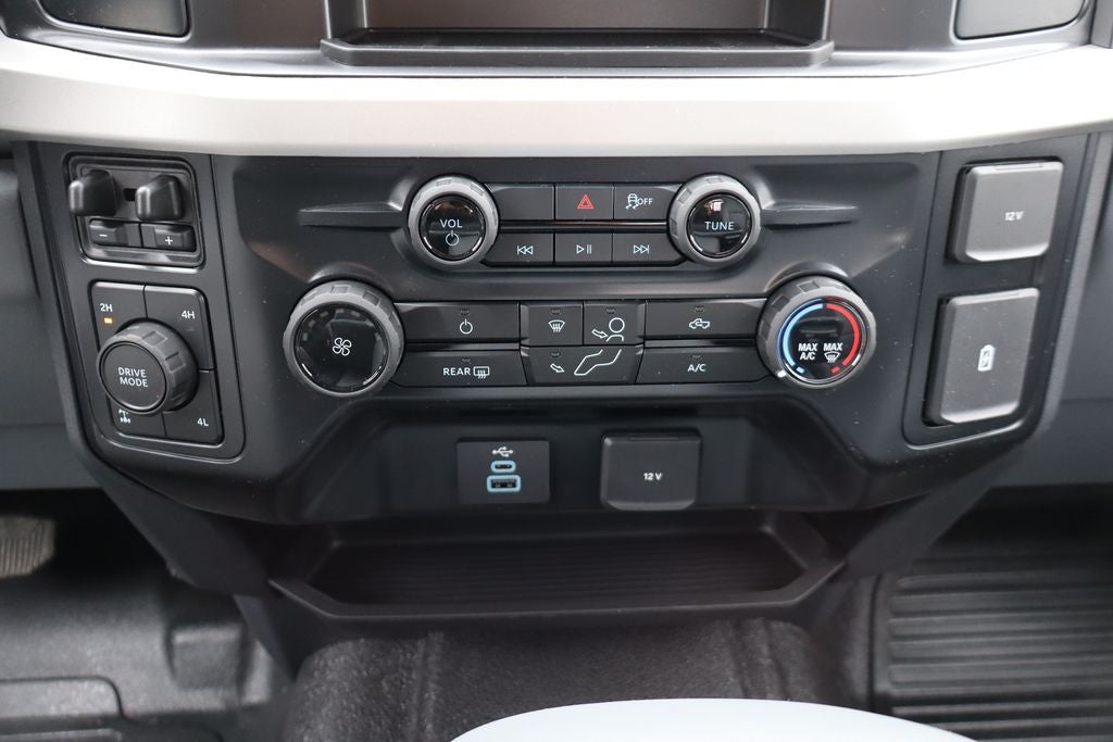 2026 Ford F-350SD XL w/9' Knapheide Service Body