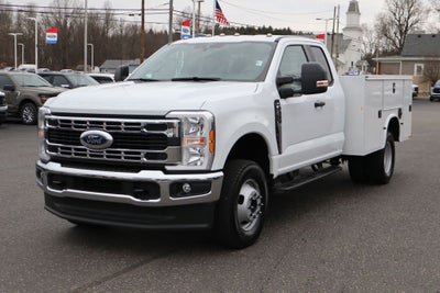 2026 Ford F-350SD XL DRW w/9' Knapheide Service Body